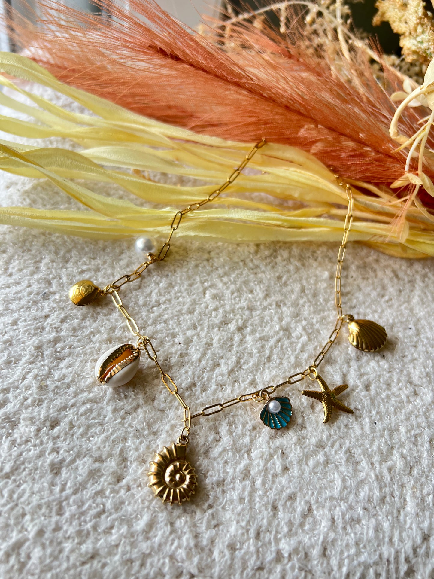 Collier Mel