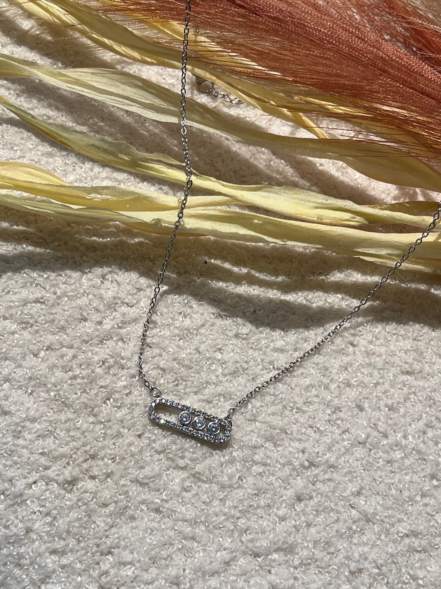 Collier Syane